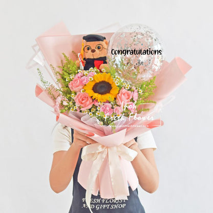 Queensford| Graduation Bouquet| Graduation Gift Delivery