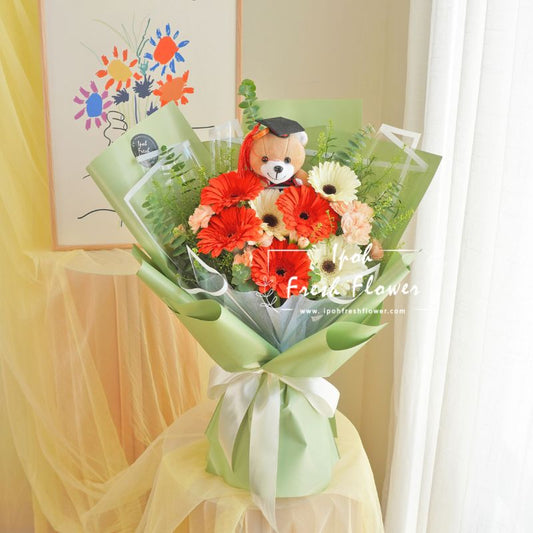 Visonary| Graduation Bouquet| Graduation Gift Same Day Delivery Ipoh