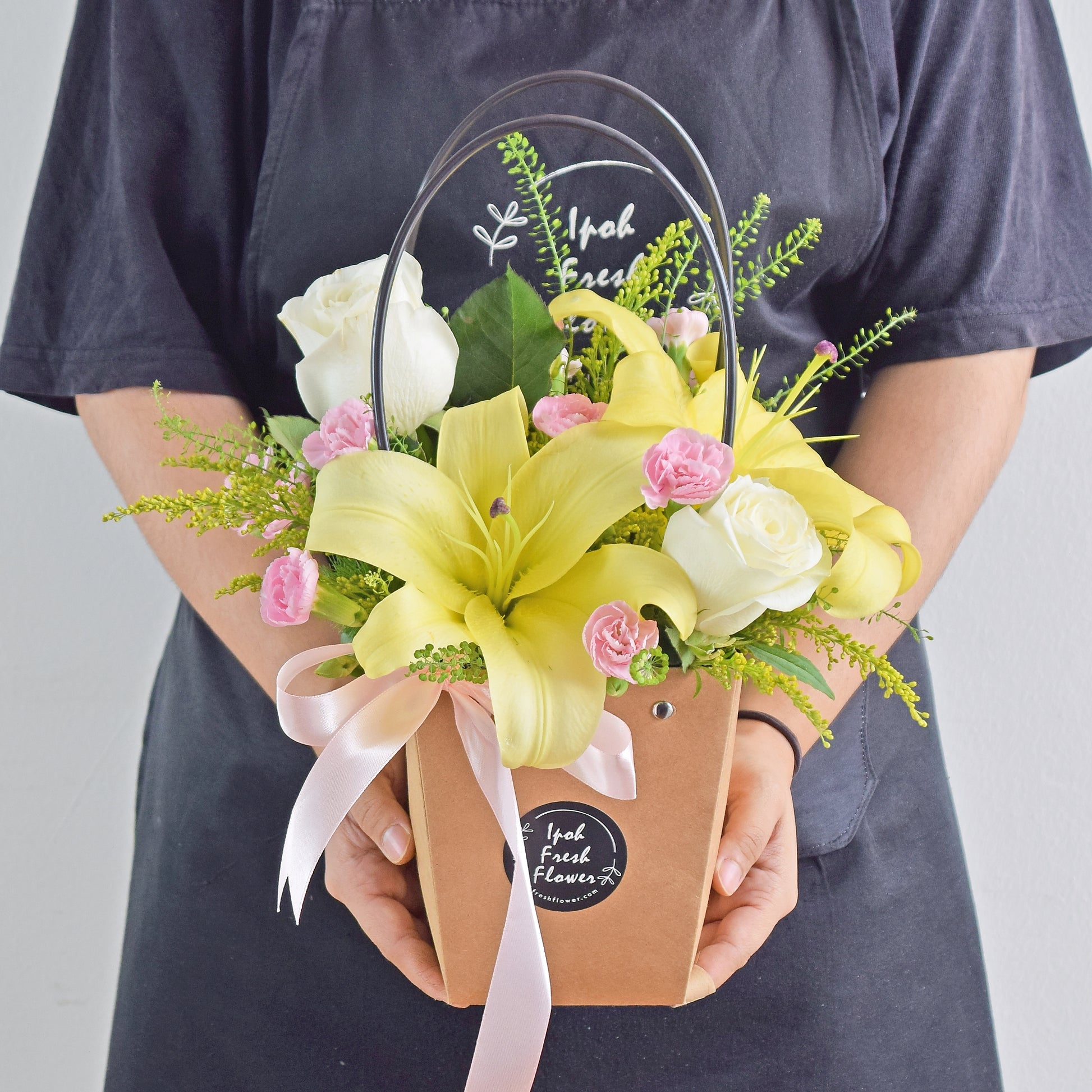 Yaro| Fresh Flower Basket