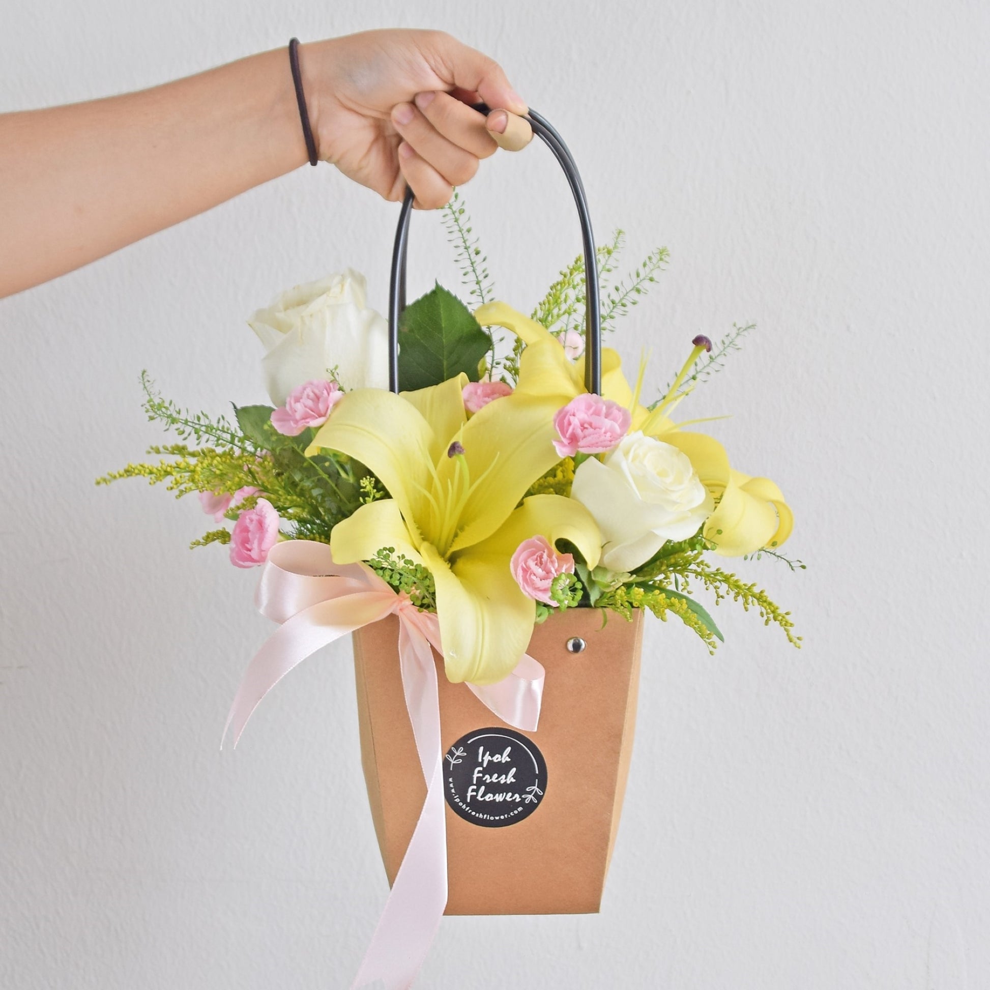 Yaro| Fresh Flower Basket
