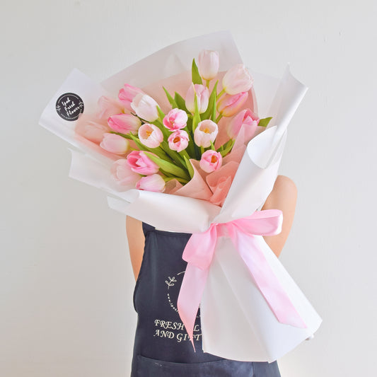 Yonina Pink Tulip Bouquet| Fresh Flower Bouquet Delivery