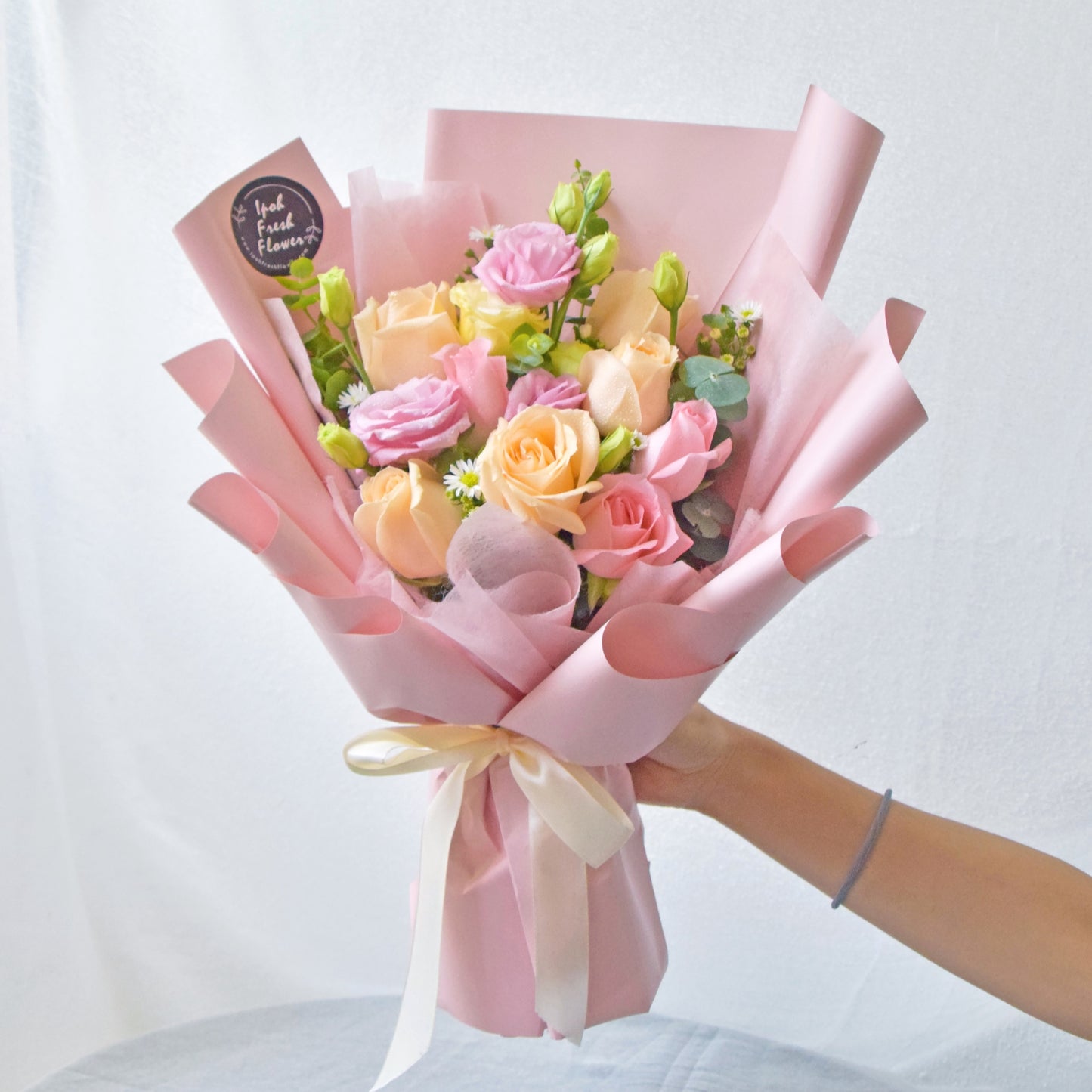 Angelita| Roses Bouquet| Fresh Flower Delivery