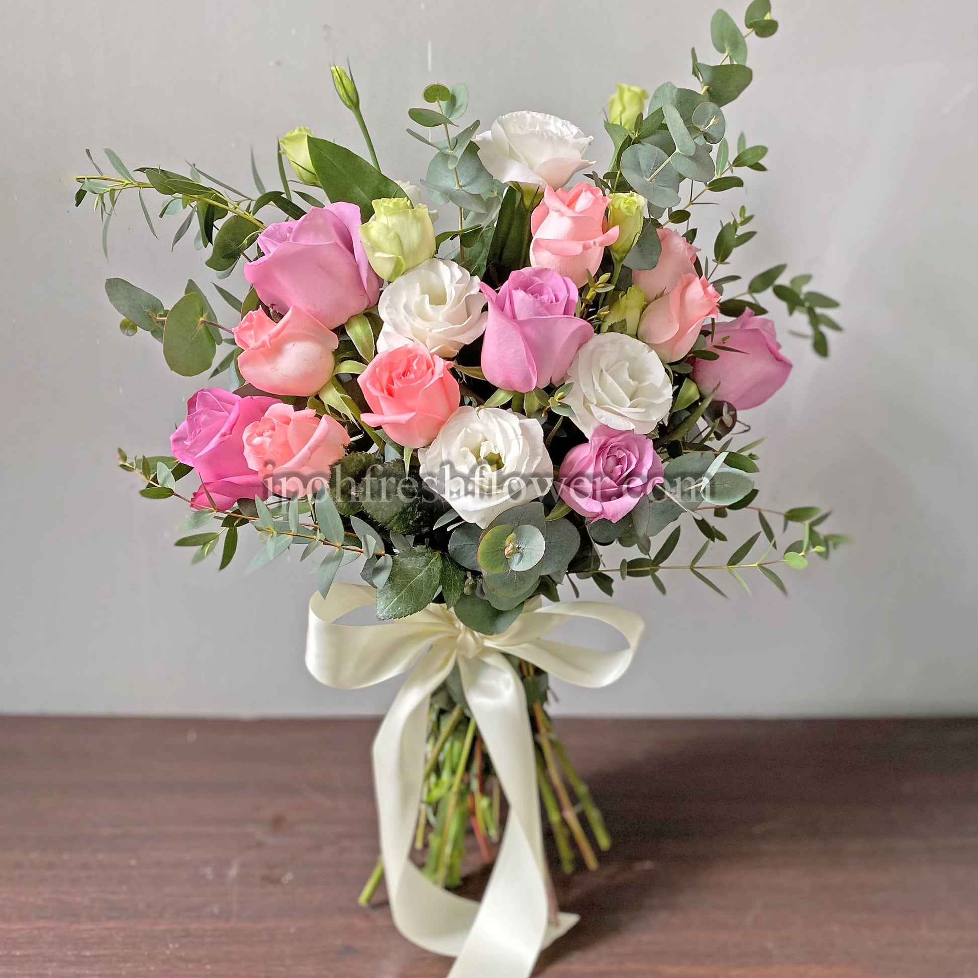 Chloe Bridal Bouquet For Wedding & ROM| Personalized Bridal Bouquet