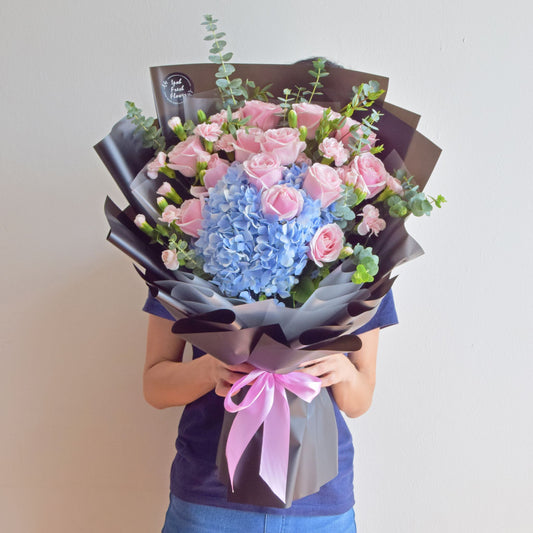 California|Hydrangea Flower Bouquet