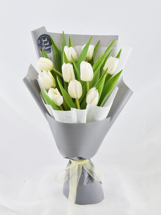 Charlie White Tulip Bouquet