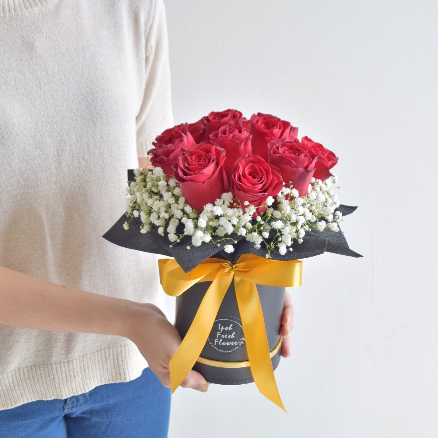 Classic Romance flower box| Valentine Fresh Flower Delivery