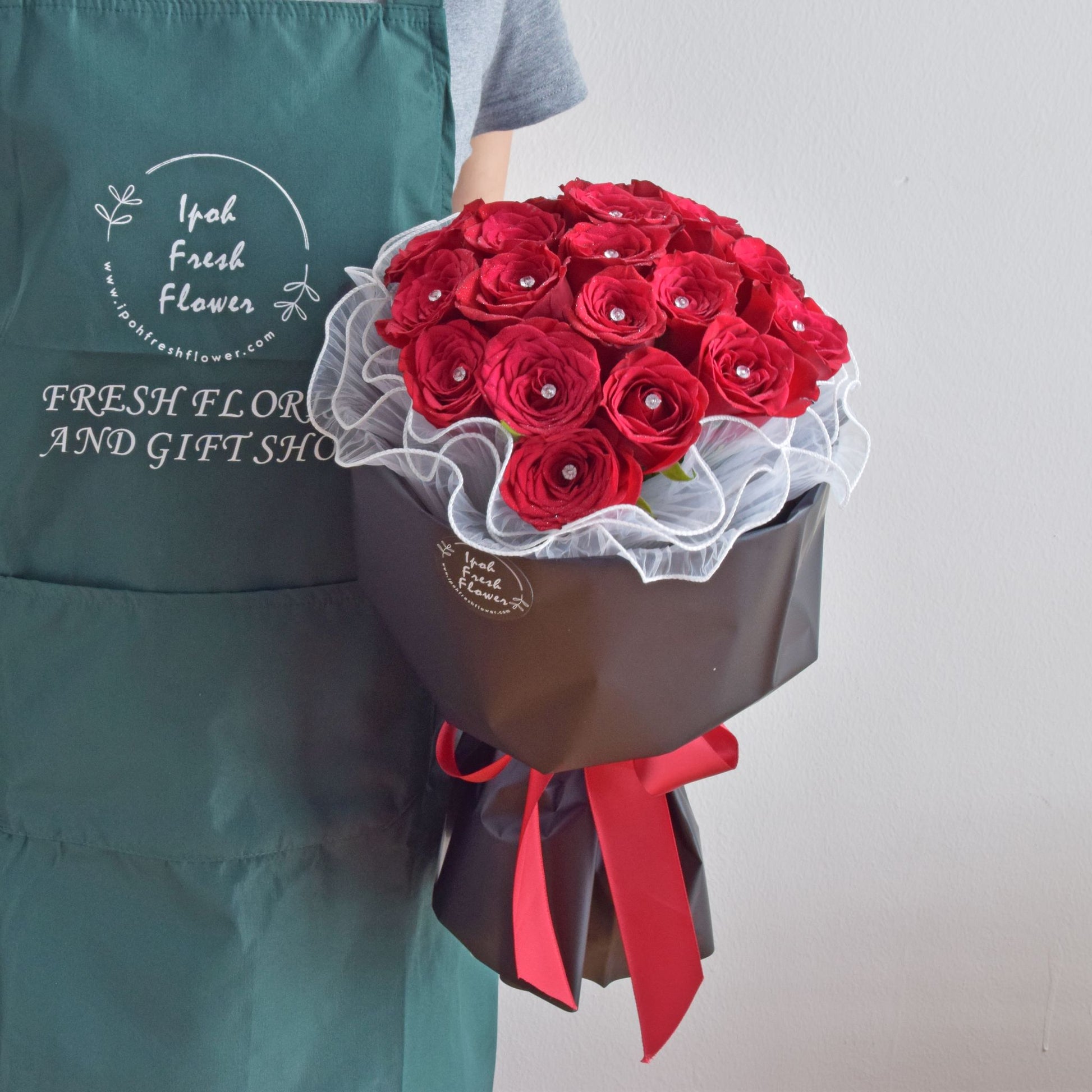 Garnet Roses Bouquet| Fresh Flower Delivery