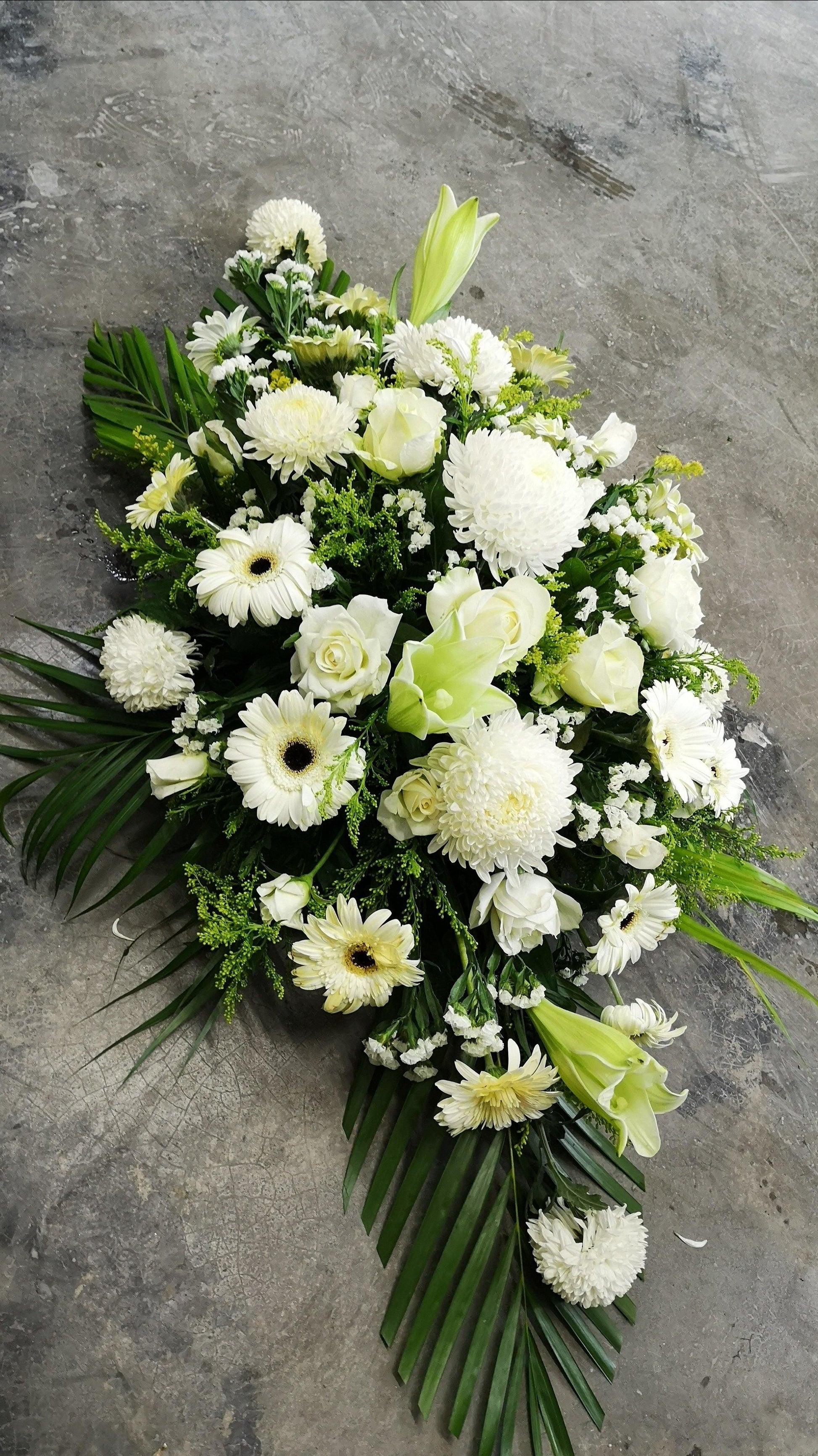 White Glory Casket| Wreath Funeral Flower