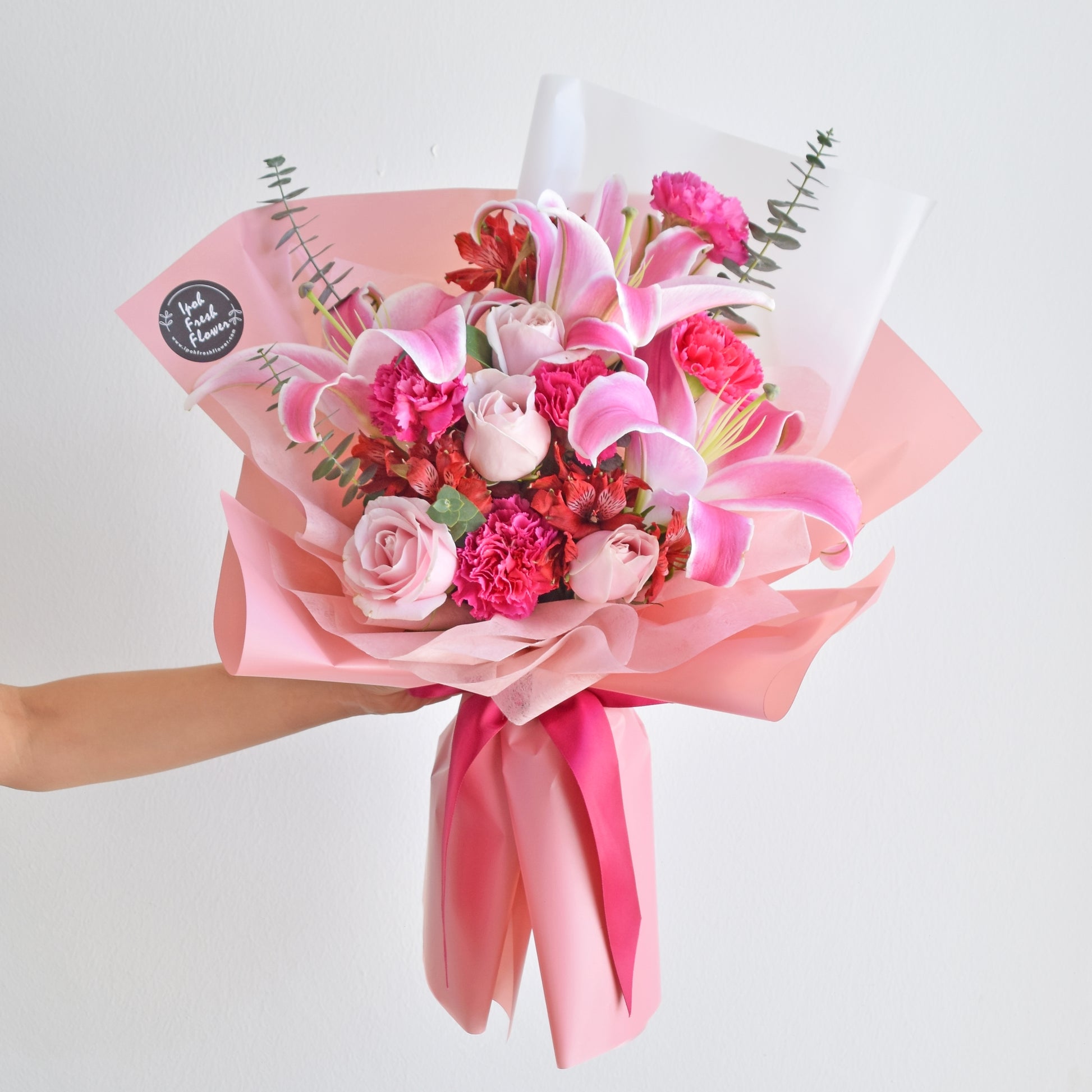Lucia| Deluxe Fresh Flower Bouquet Delivery