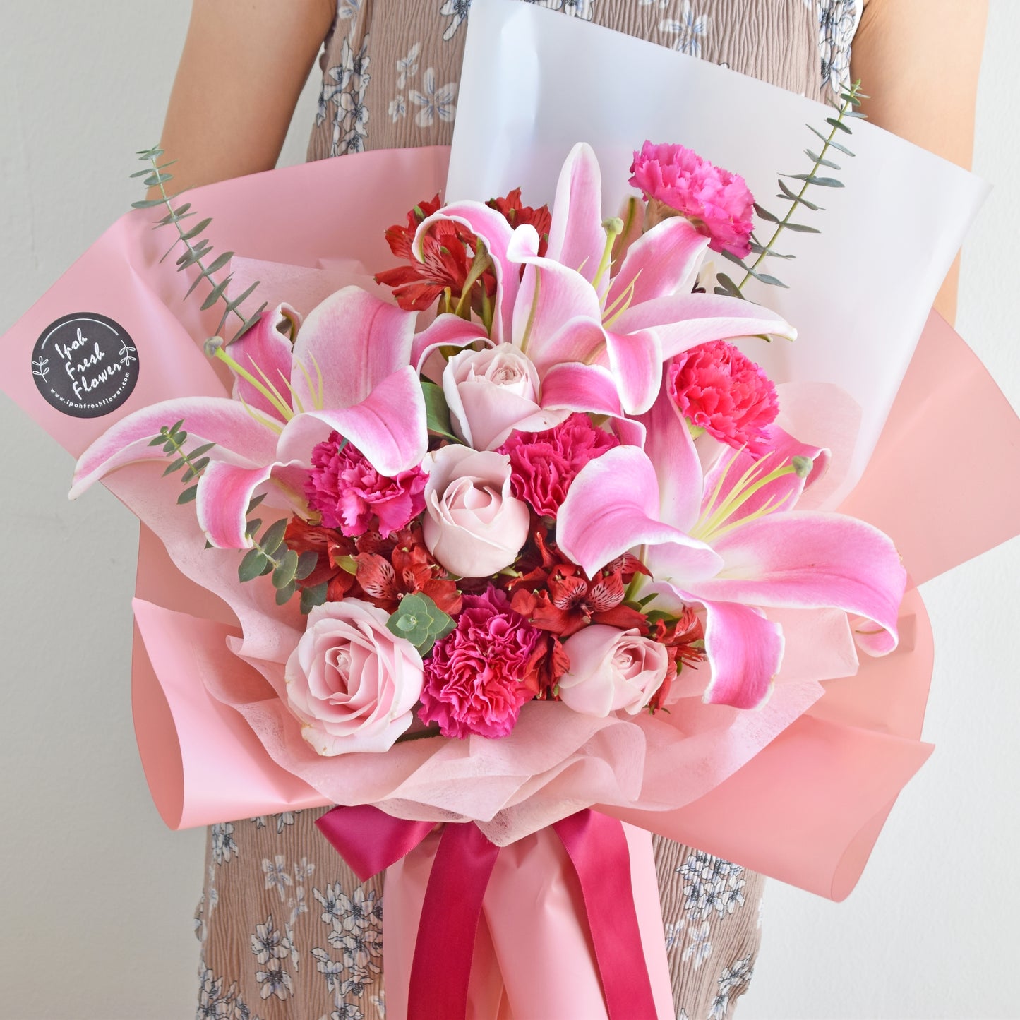 Lucia| Deluxe Fresh Flower Bouquet Delivery
