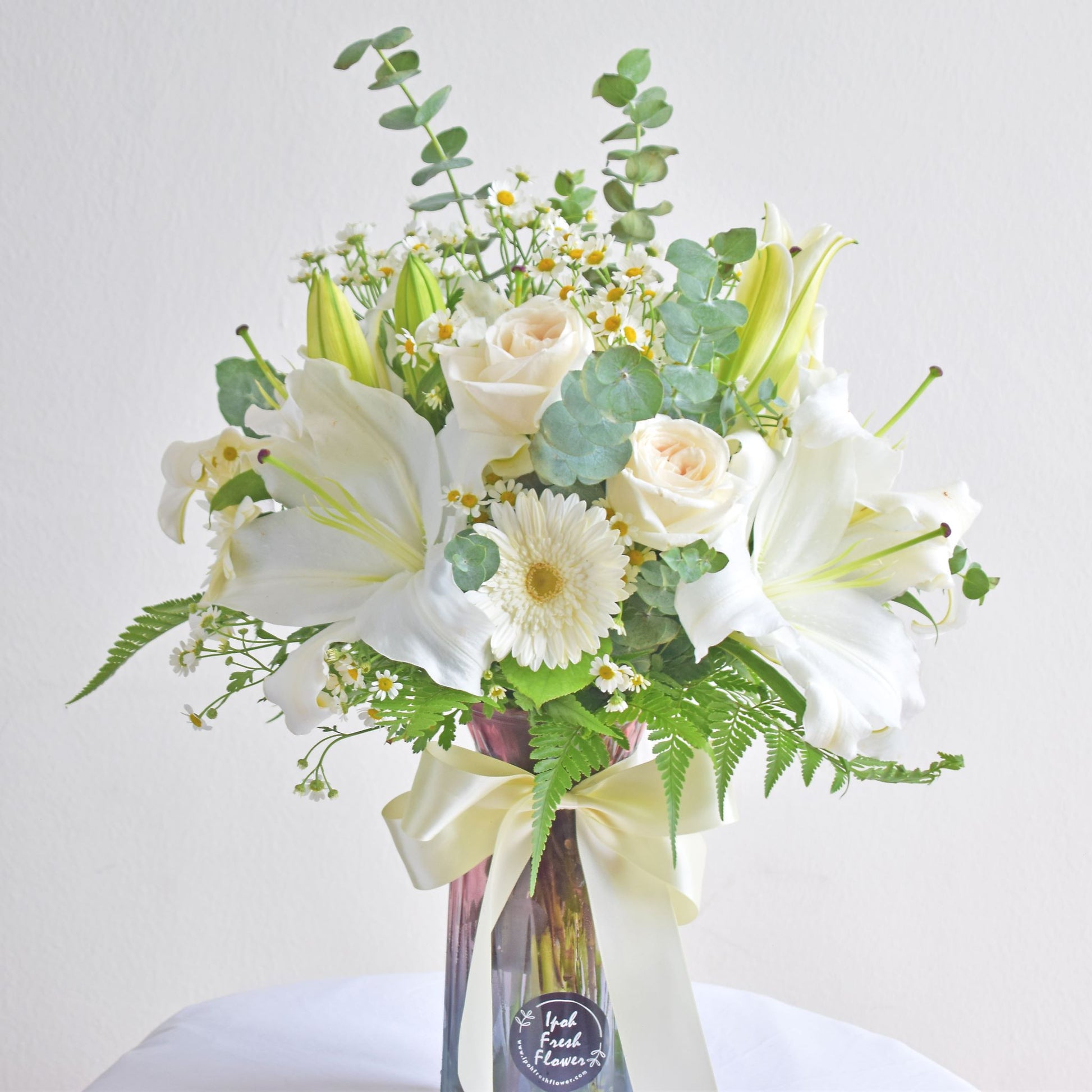 Maryland Lily Vase Arrangement| Fresh Flower In A Vase