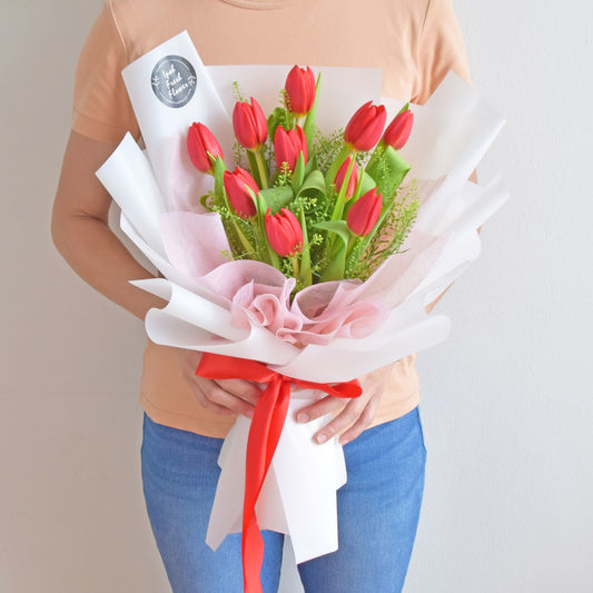 Miaka Red Tulip Bouquet| Fresh Flower Bouquet Delivery