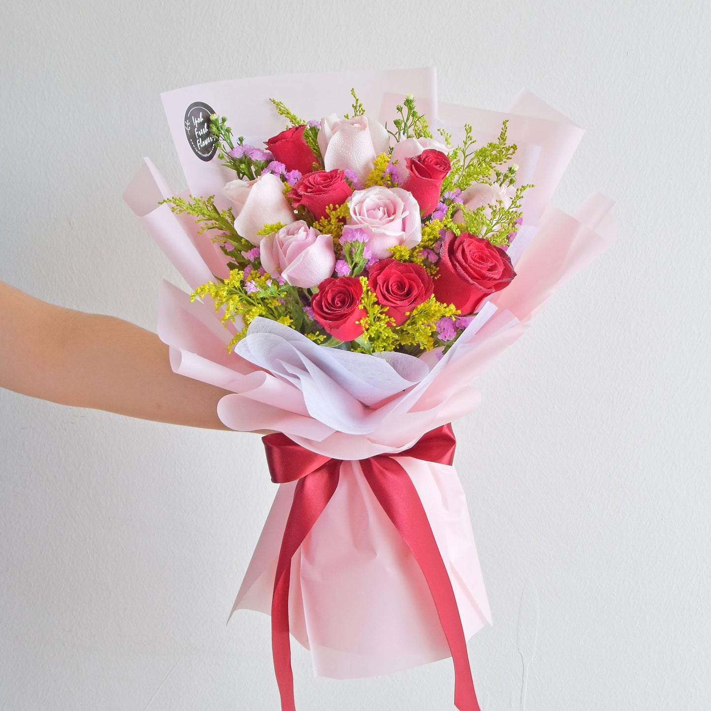 Olivia| Roses Bouquet| Fresh Flower Delivery