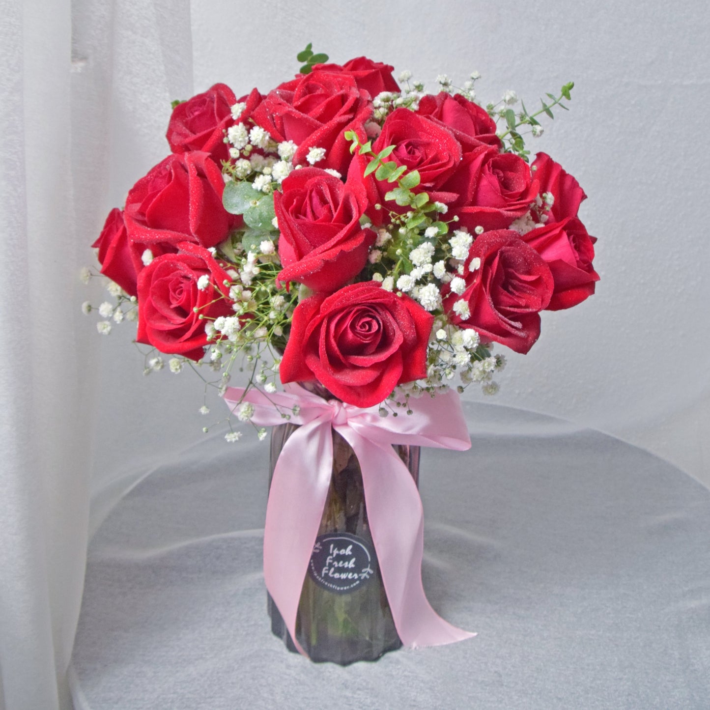 Red Velvet Rose Vase Arrangement| Fresh Flower In A Vase