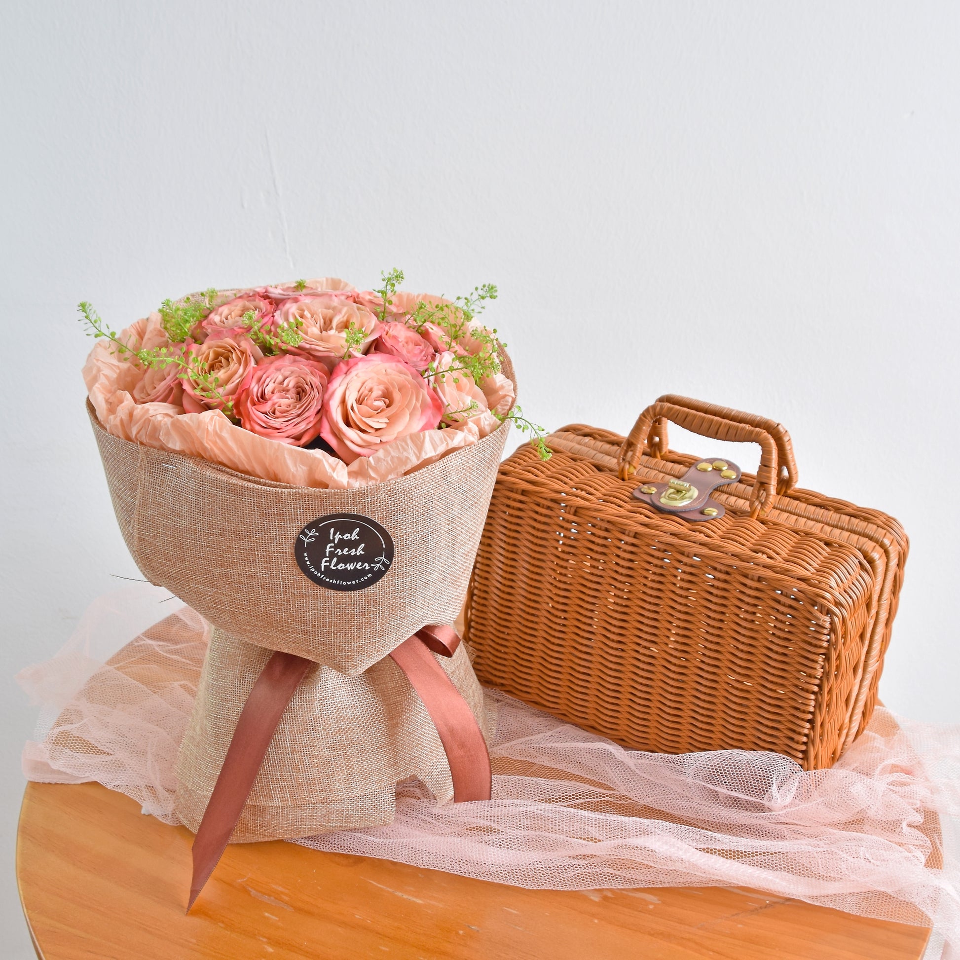 Rustic Cappuccino Rose| Fresh Flower Bouquet| Same Day Delivery