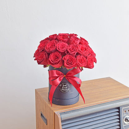 Scarlett| Red Roses Fresh Flower Bloom Box