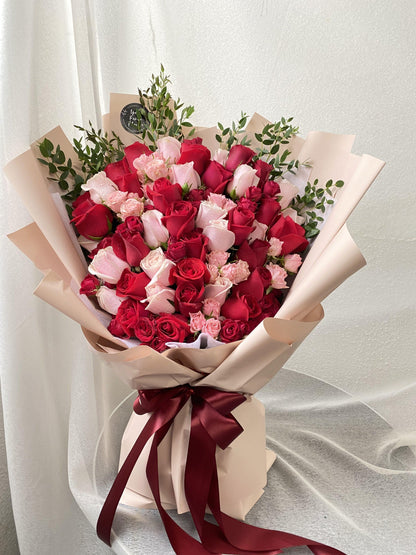 Swan- 33 Roses Bouquet| Premium Fresh Flowers Delivery
