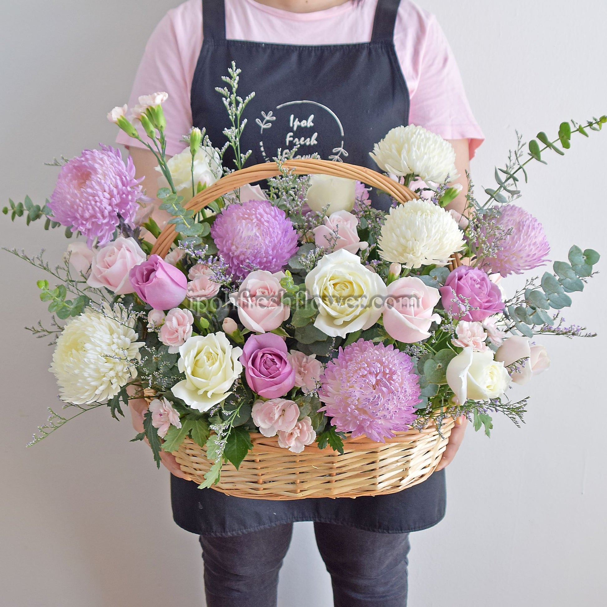 Viola| Fresh Flower Basket Delivery